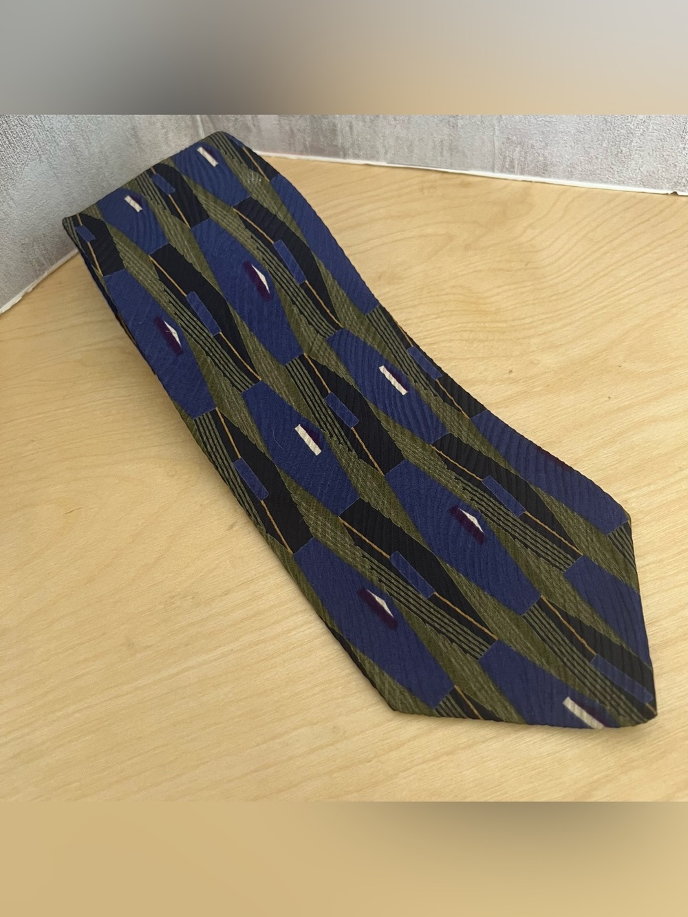 Bugatti Silk Geometric Tie 100% Silk Olive/Navy